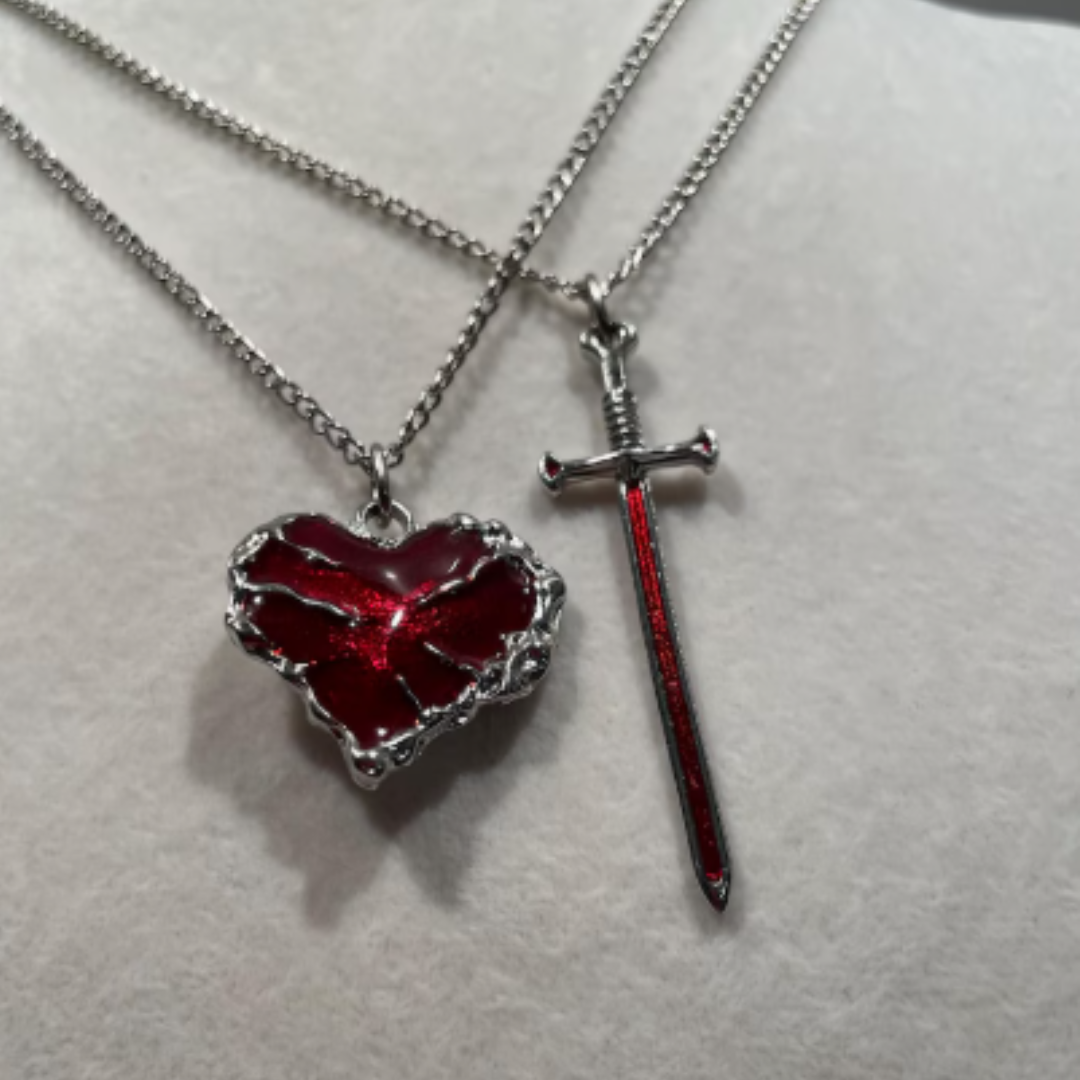 Collar Corazón y Espada