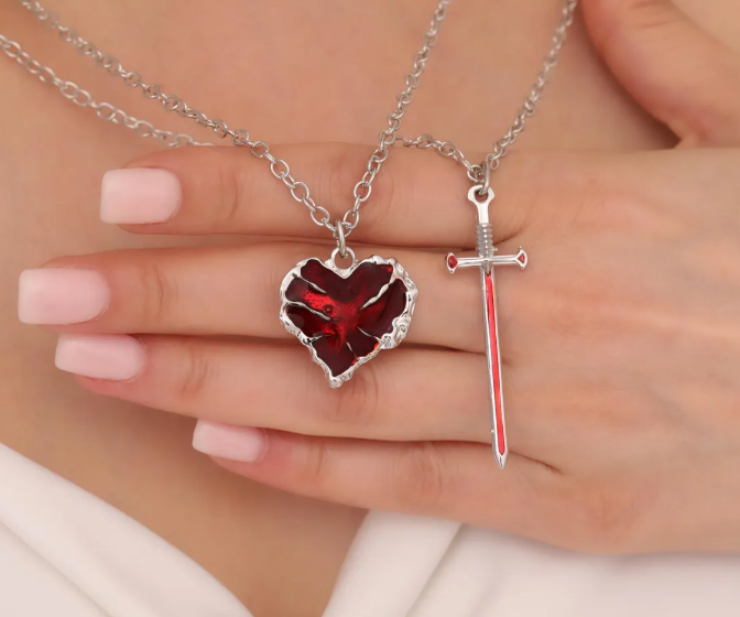 Collar para Parejas Corazón y Espada